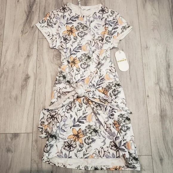 NWT Diadora Luxe Collection Tie T-Shirt Dress White Floral  Medium - Picture 2 of 6